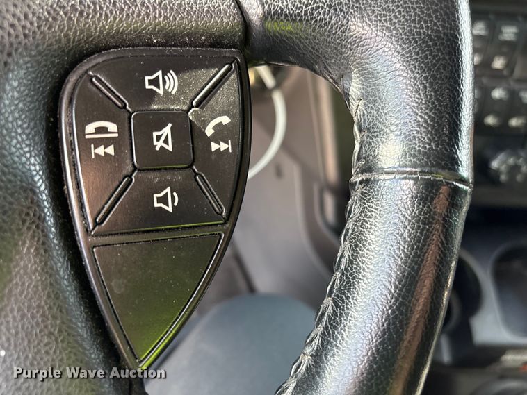 image for item YA2272 2024 International HX520 semi truck