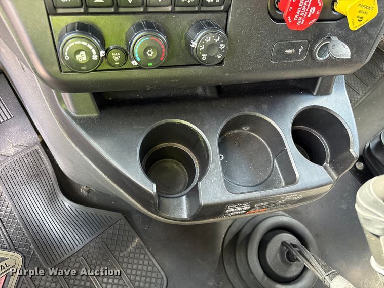 image for item YA2272 2024 International HX520 semi truck