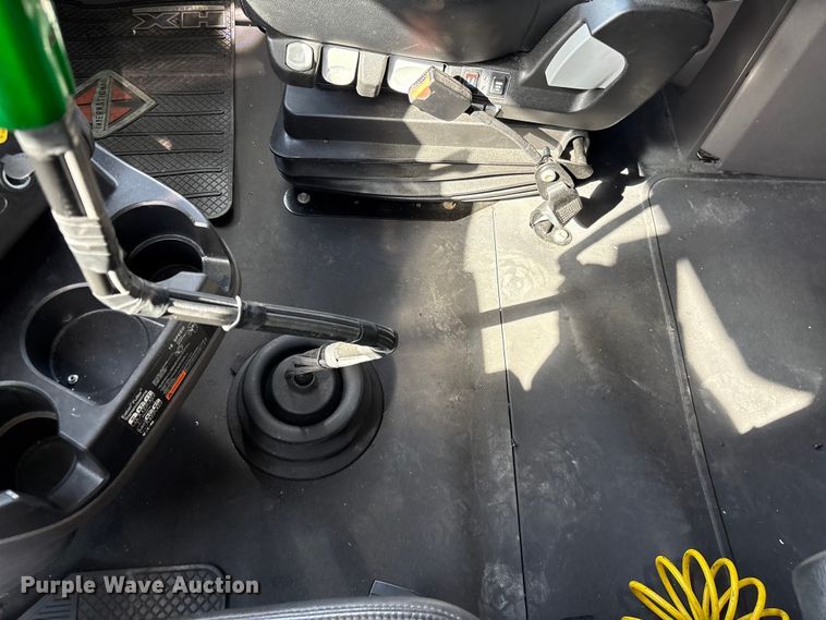 image for item YA2272 2024 International HX520 semi truck