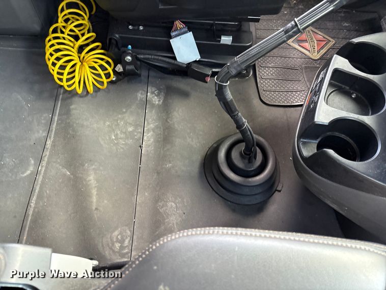 image for item YA2272 2024 International HX520 semi truck