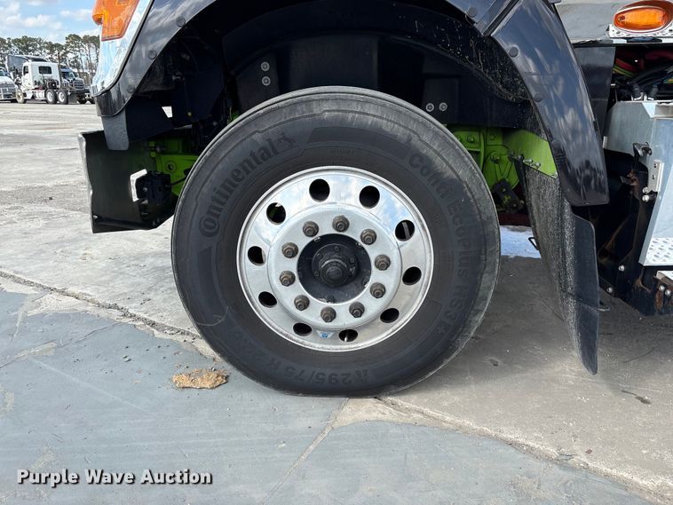 image for item YA2272 2024 International HX520 semi truck