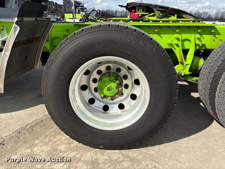 image for item YA2272 2024 International HX520 semi truck