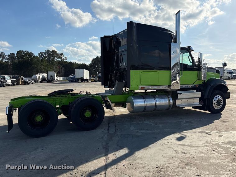 image for item YA2273 2023 International HX520 semi truck