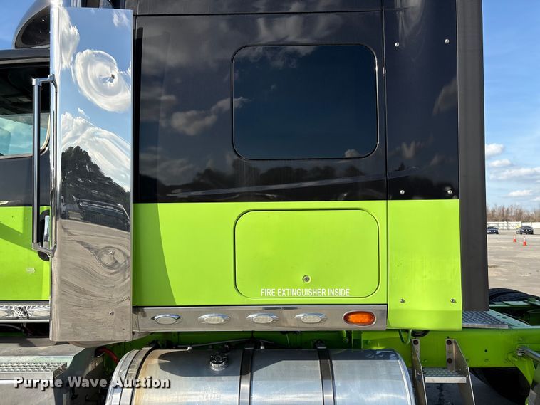 image for item YA2273 2023 International HX520 semi truck