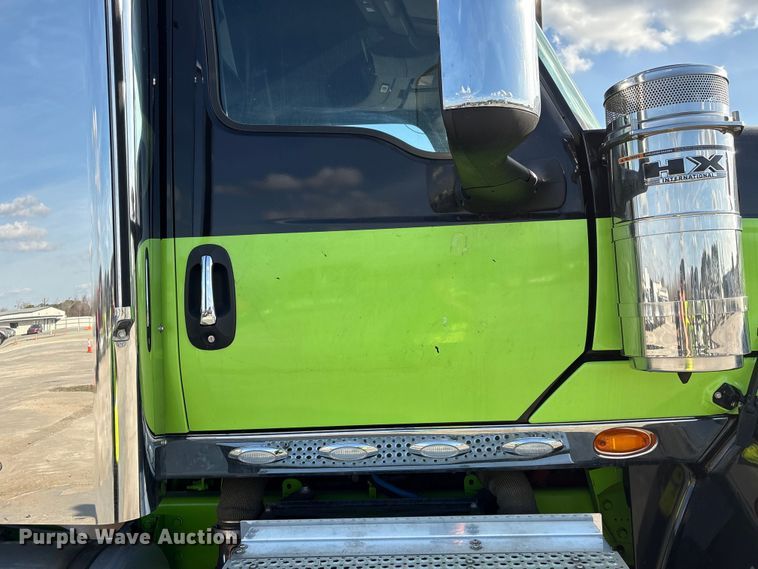 image for item YA2273 2023 International HX520 semi truck