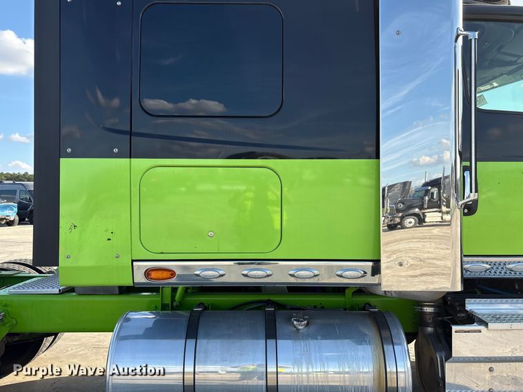 image for item YA2273 2023 International HX520 semi truck