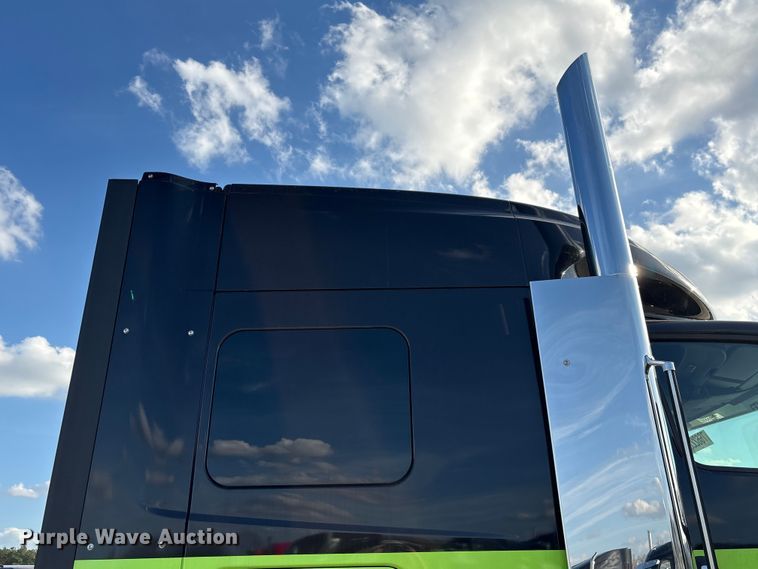 image for item YA2273 2023 International HX520 semi truck