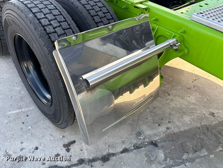 image for item YA2273 2023 International HX520 semi truck