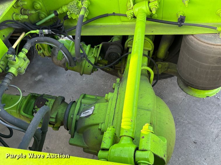 image for item YA2273 2023 International HX520 semi truck