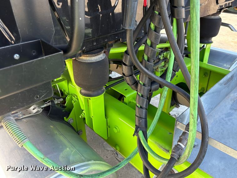 image for item YA2273 2023 International HX520 semi truck