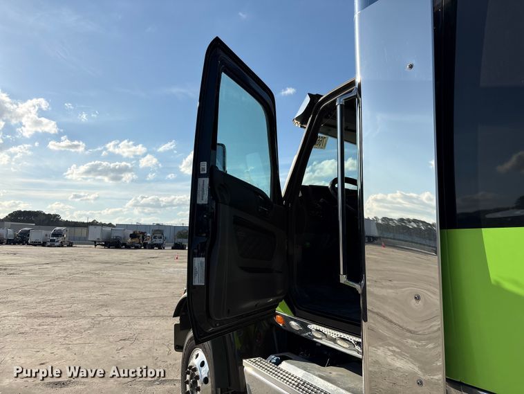 image for item YA2273 2023 International HX520 semi truck