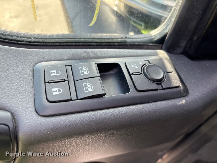 image for item YA2273 2023 International HX520 semi truck