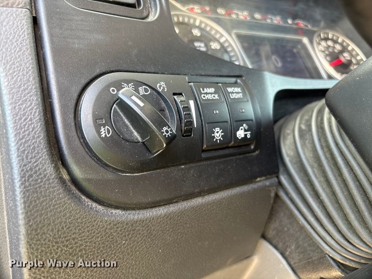 image for item YA2273 2023 International HX520 semi truck