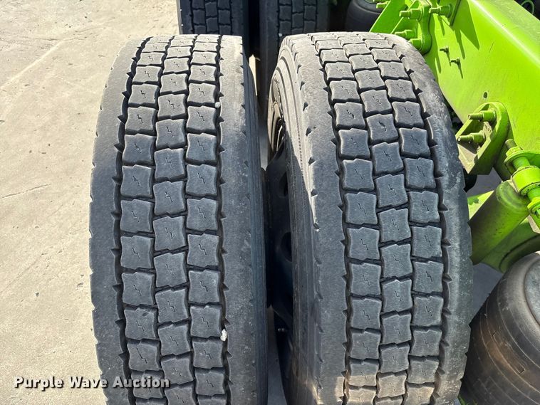 image for item YA2273 2023 International HX520 semi truck