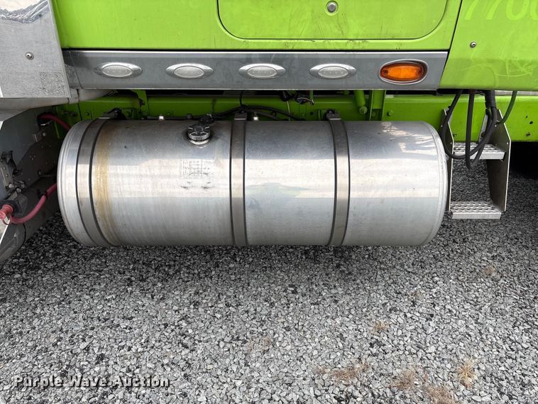 image for item YA2274 2023 International HX520 semi truck