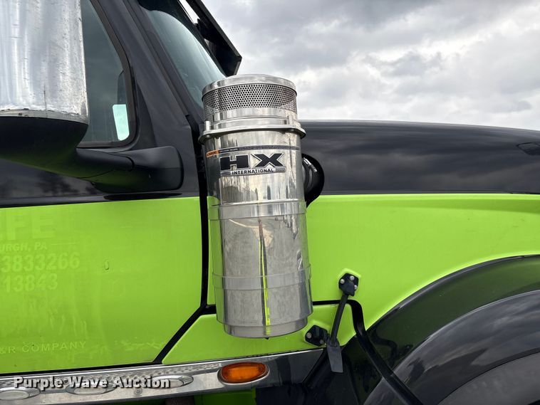 image for item YA2274 2023 International HX520 semi truck