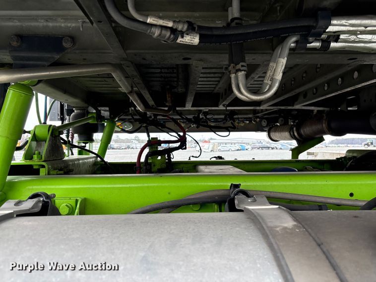 image for item YA2274 2023 International HX520 semi truck