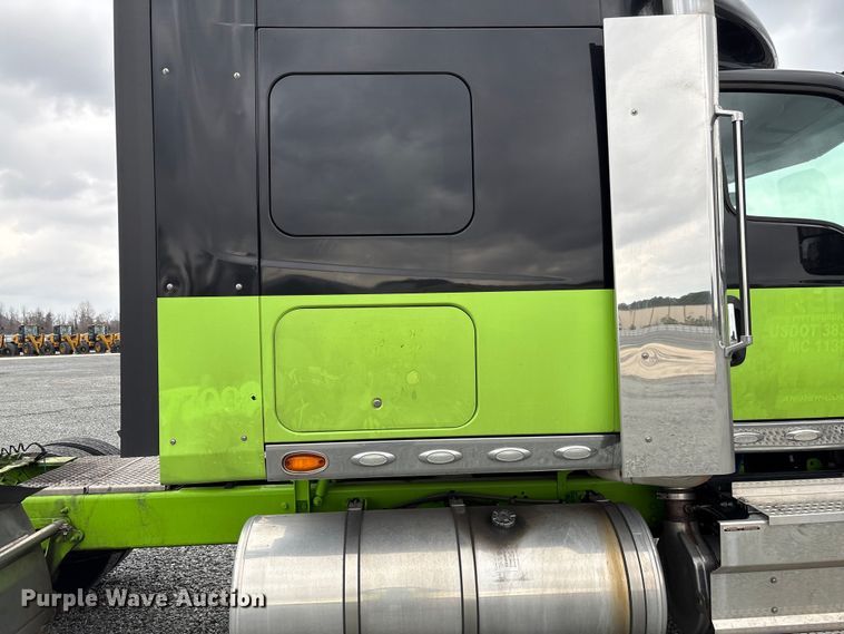 image for item YA2274 2023 International HX520 semi truck