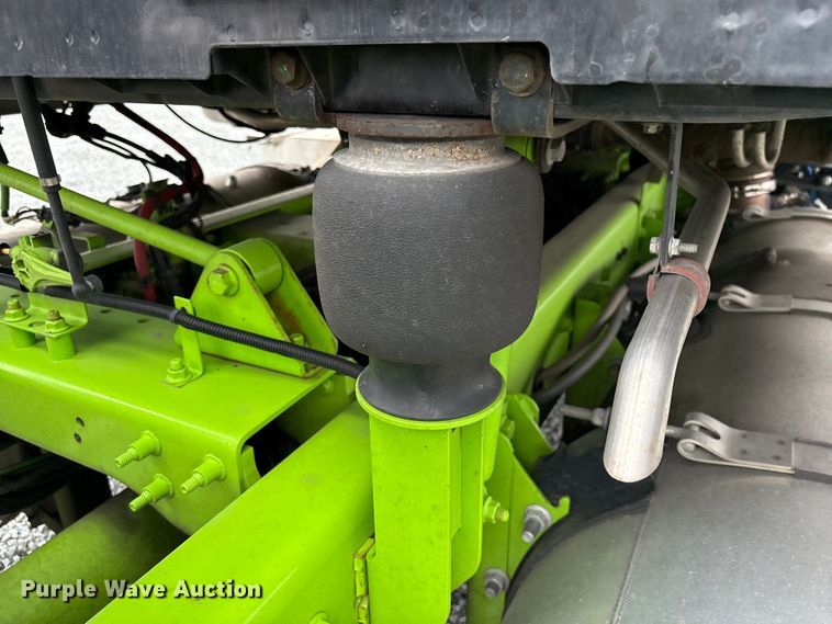 image for item YA2274 2023 International HX520 semi truck