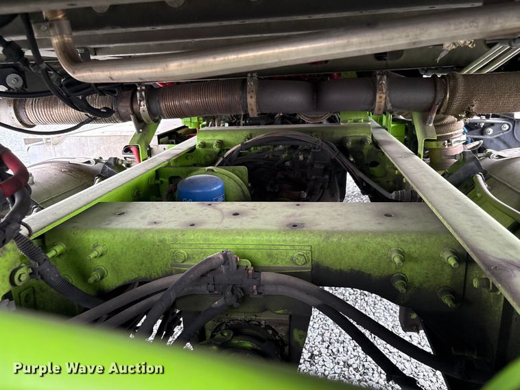 image for item YA2274 2023 International HX520 semi truck