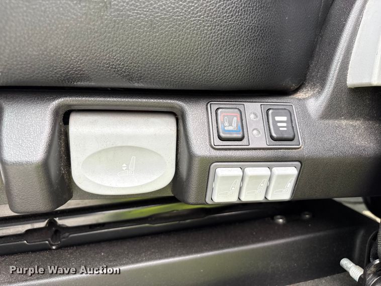 image for item YA2274 2023 International HX520 semi truck