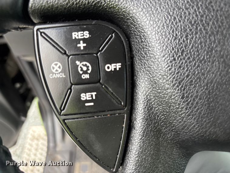 image for item YA2274 2023 International HX520 semi truck