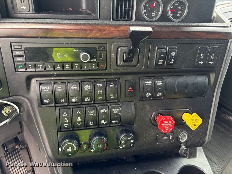 image for item YA2274 2023 International HX520 semi truck