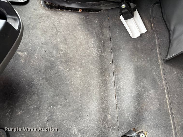 image for item YA2274 2023 International HX520 semi truck