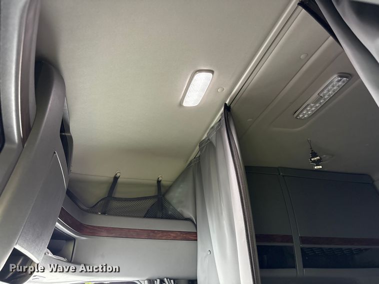 image for item YA2274 2023 International HX520 semi truck