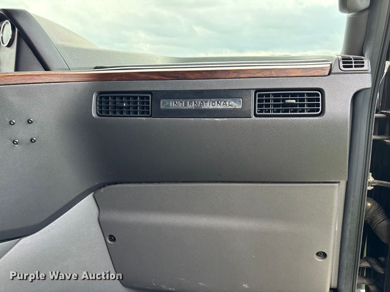 image for item YA2274 2023 International HX520 semi truck