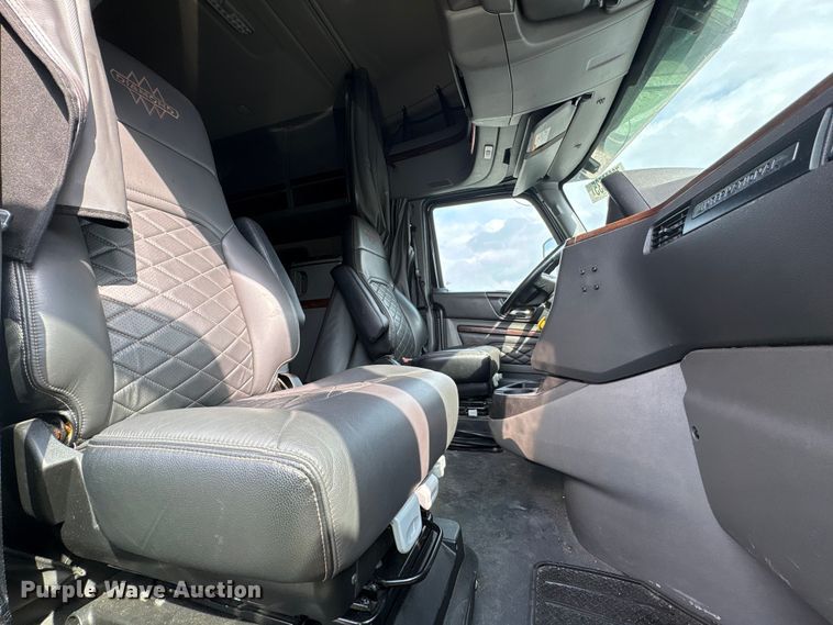 image for item YA2274 2023 International HX520 semi truck