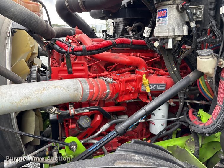 image for item YA2274 2023 International HX520 semi truck