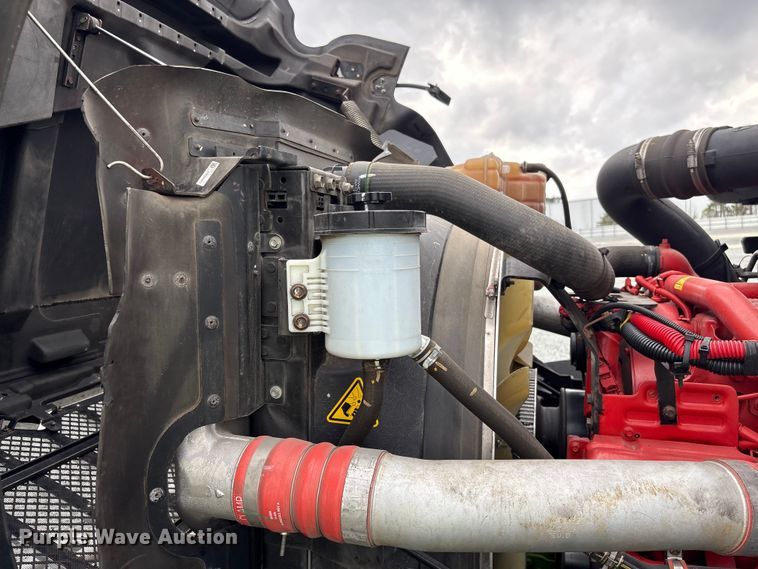 image for item YA2274 2023 International HX520 semi truck