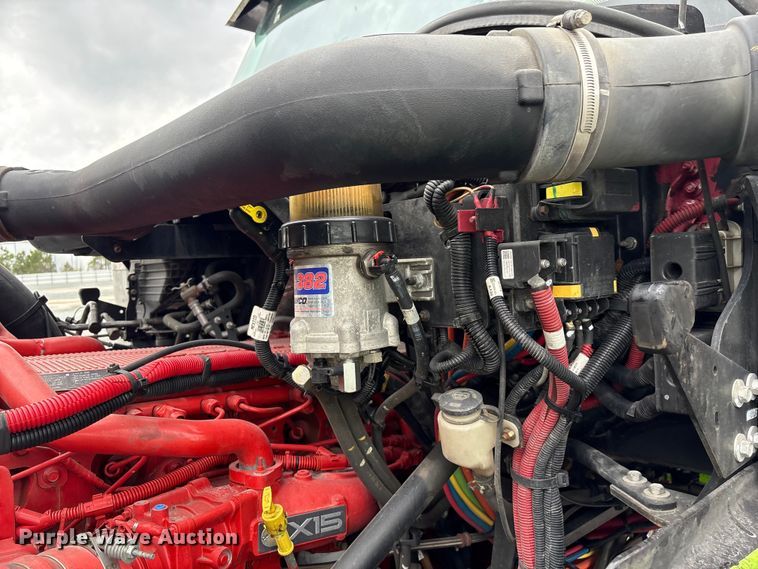 image for item YA2274 2023 International HX520 semi truck