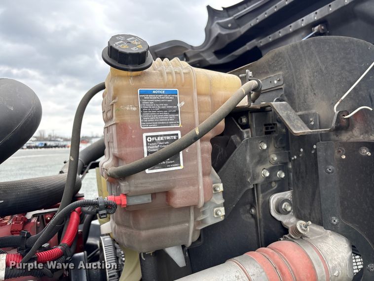 image for item YA2274 2023 International HX520 semi truck