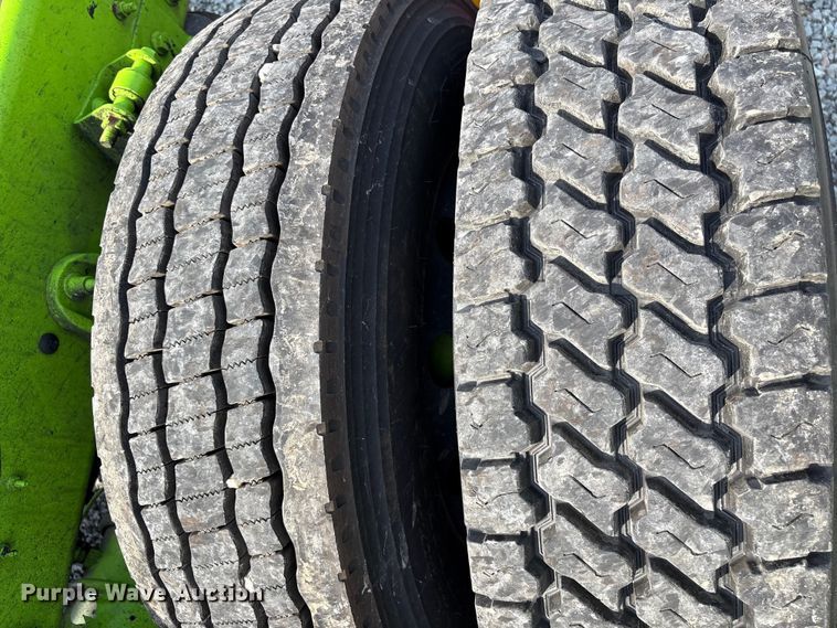 image for item YA2274 2023 International HX520 semi truck