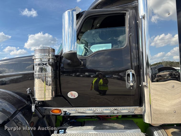 image for item YA2275 2024 International HX520 semi truck