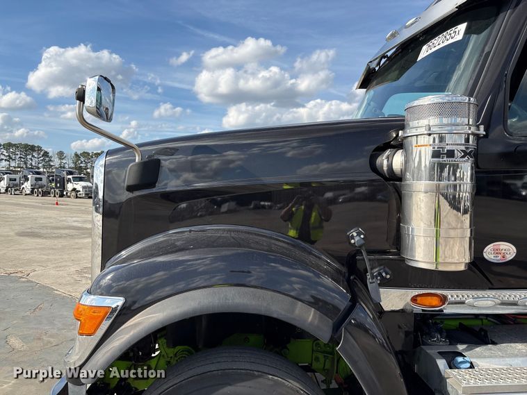 image for item YA2275 2024 International HX520 semi truck