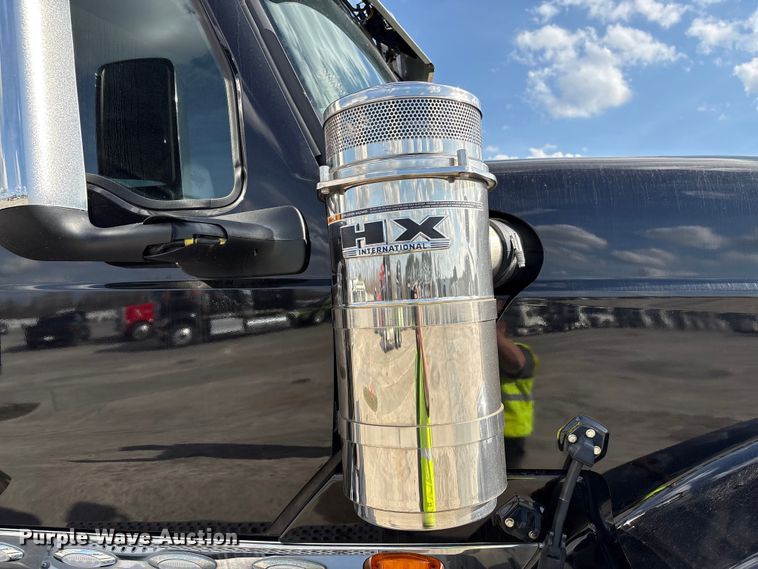 image for item YA2275 2024 International HX520 semi truck