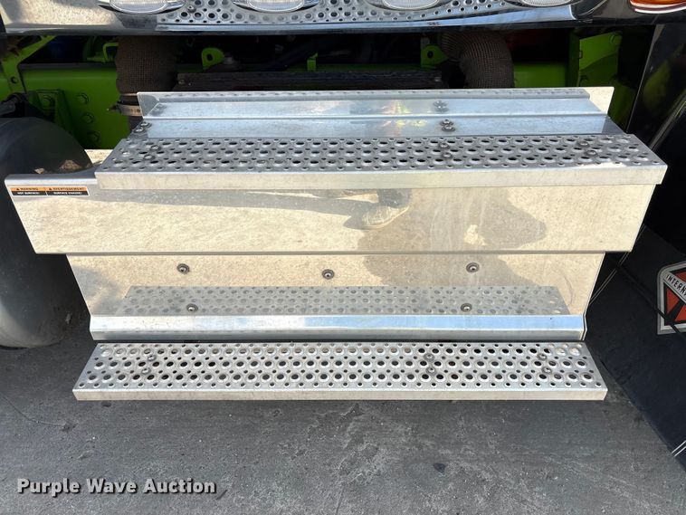 image for item YA2275 2024 International HX520 semi truck