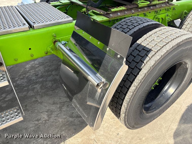 image for item YA2275 2024 International HX520 semi truck