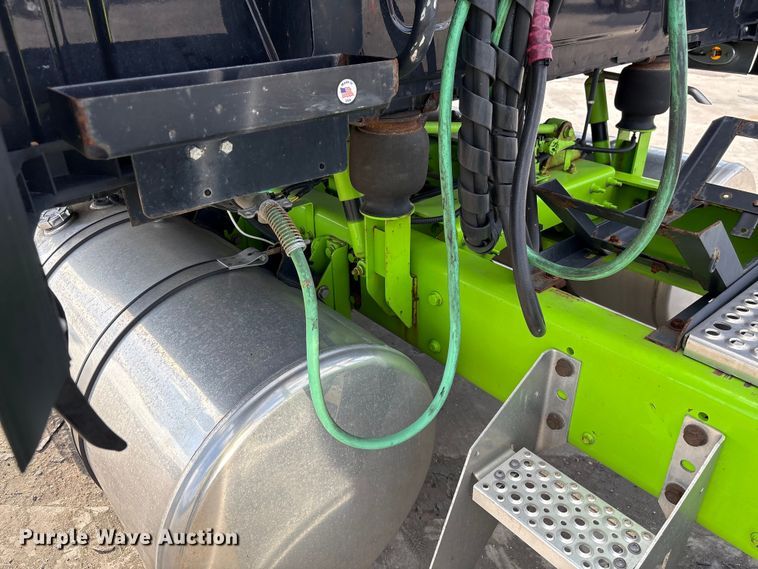 image for item YA2275 2024 International HX520 semi truck