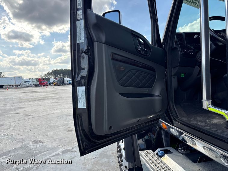 image for item YA2275 2024 International HX520 semi truck