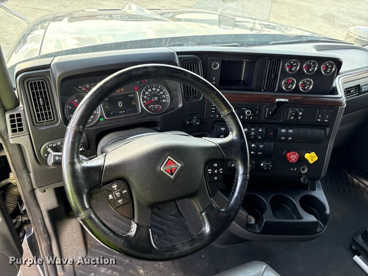 image for item YA2275 2024 International HX520 semi truck