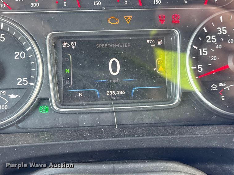 image for item YA2275 2024 International HX520 semi truck