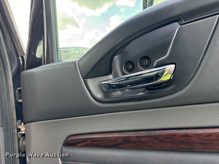 image for item YA2275 2024 International HX520 semi truck