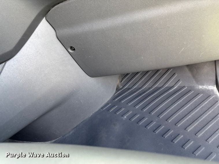 image for item YA2275 2024 International HX520 semi truck