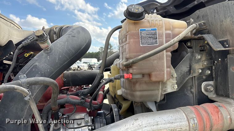 image for item YA2275 2024 International HX520 semi truck