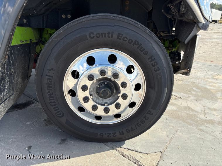 image for item YA2275 2024 International HX520 semi truck