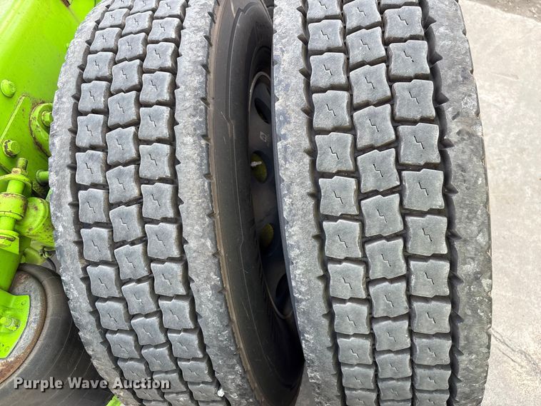 image for item YA2275 2024 International HX520 semi truck